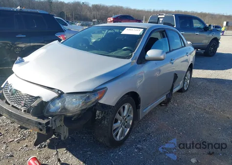 2010 Toyota Corolla S z USA, uszkodzony, nr VIN 2T1BU4EE6AC526200